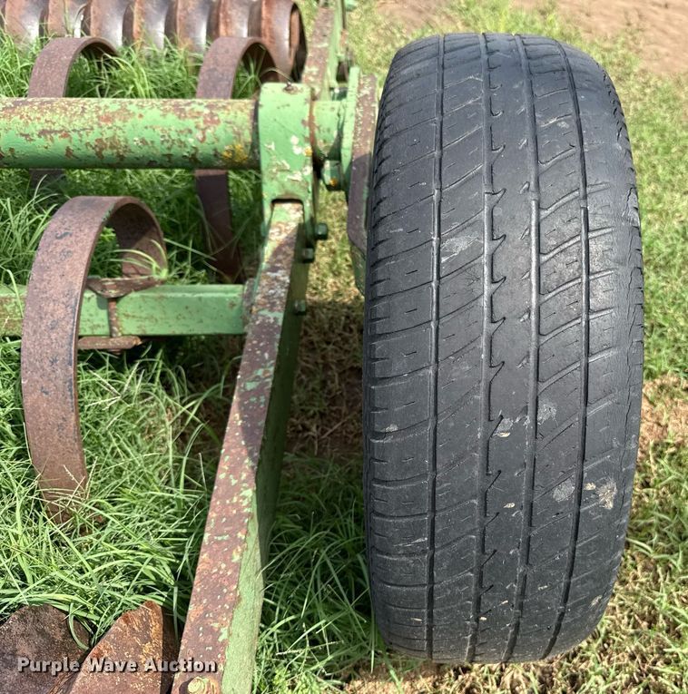 image for item EJ4686 John Deere cultipacker