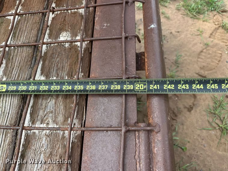 image for item EJ8696 Gooseneck Trailer  7820 livestock trailer