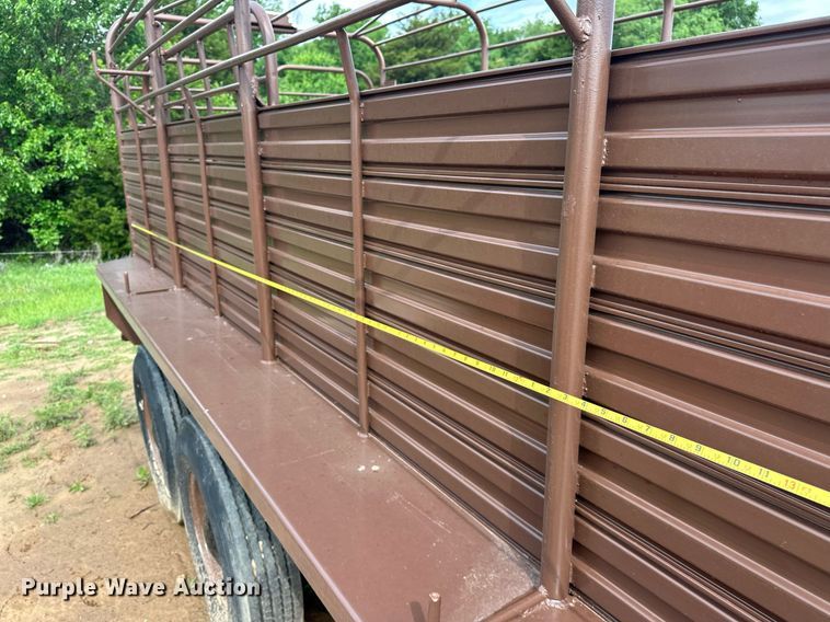 image for item EJ8696 Gooseneck Trailer  7820 livestock trailer