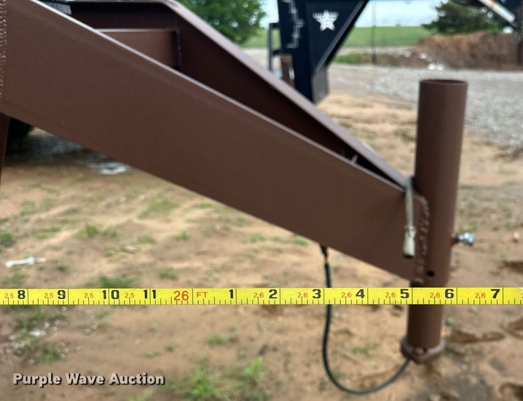 image for item EJ8696 Gooseneck Trailer  7820 livestock trailer