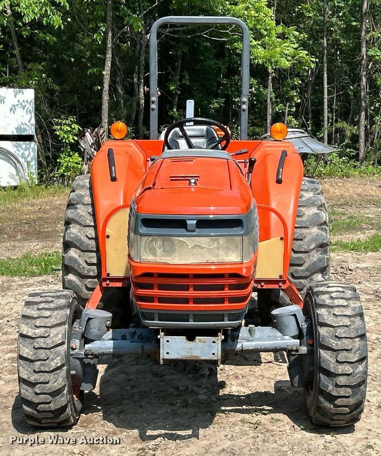 image for item EK8184 Kioti DK35 MFWD tractor