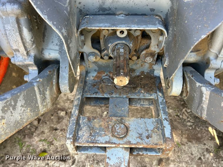 image for item EK8184 Kioti DK35 MFWD tractor