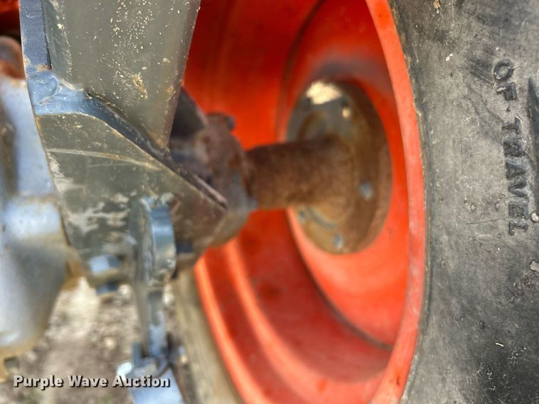 image for item EK8184 Kioti DK35 MFWD tractor