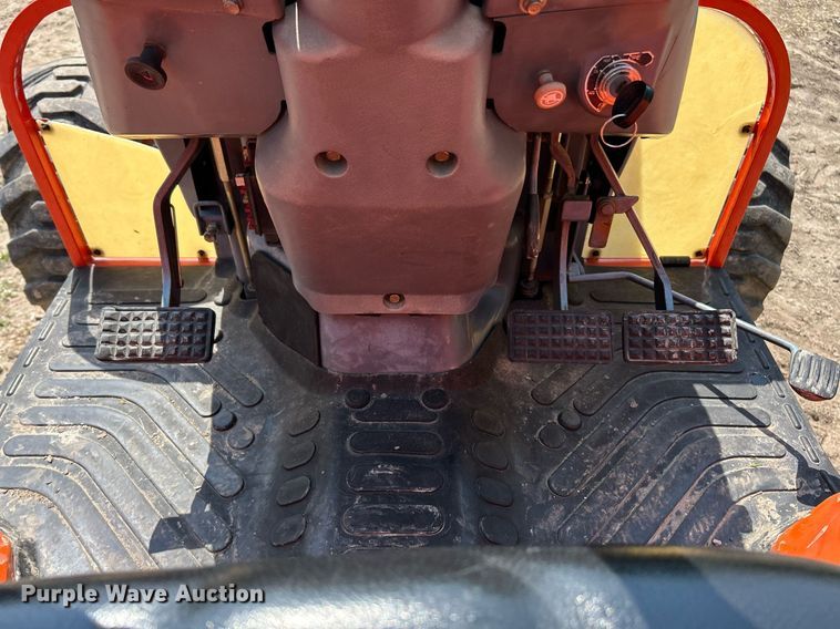 image for item EK8184 Kioti DK35 MFWD tractor