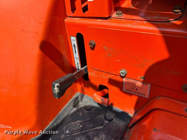 image for item EK8184 Kioti DK35 MFWD tractor