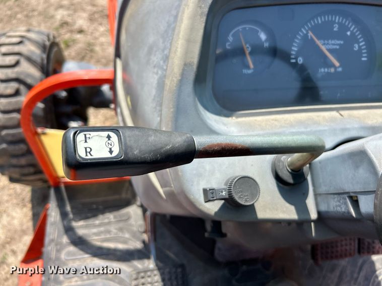 image for item EK8184 Kioti DK35 MFWD tractor