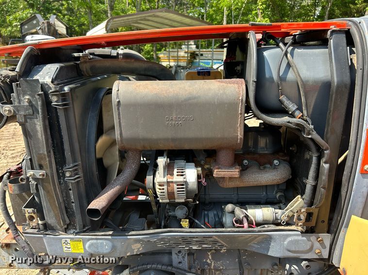 image for item EK8184 Kioti DK35 MFWD tractor