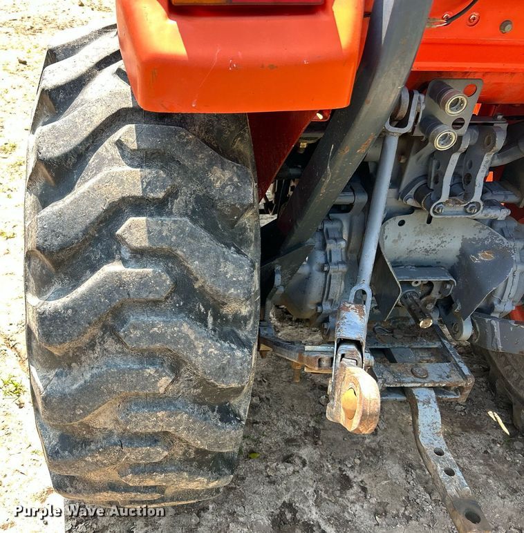 image for item EK8184 Kioti DK35 MFWD tractor