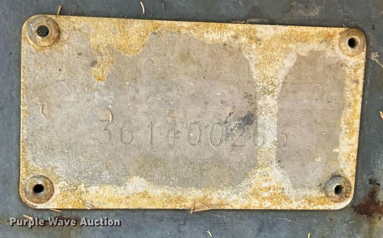 image for item EK8184 Kioti DK35 MFWD tractor