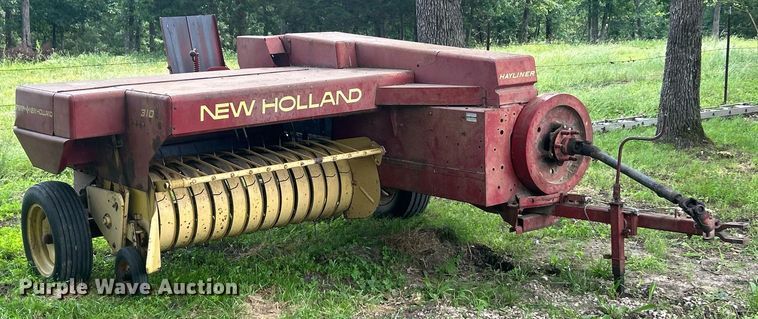 image for item EK8186 Sperry New Holland 310 small square baler