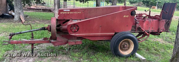 image for item EK8186 Sperry New Holland 310 small square baler