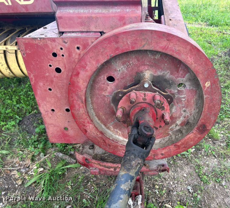 image for item EK8186 Sperry New Holland 310 small square baler