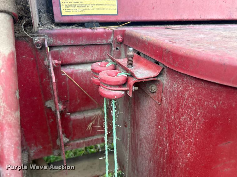 image for item EK8186 Sperry New Holland 310 small square baler