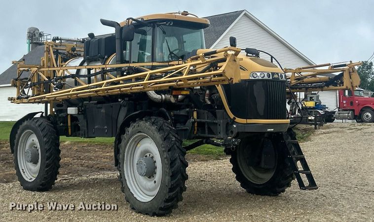 image for item EK8187 2012 Rogator RG1100 sprayer