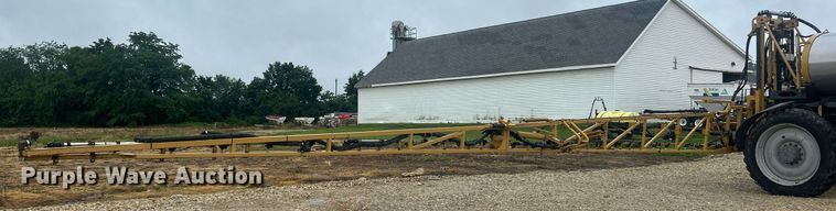 image for item EK8187 2012 Rogator RG1100 sprayer