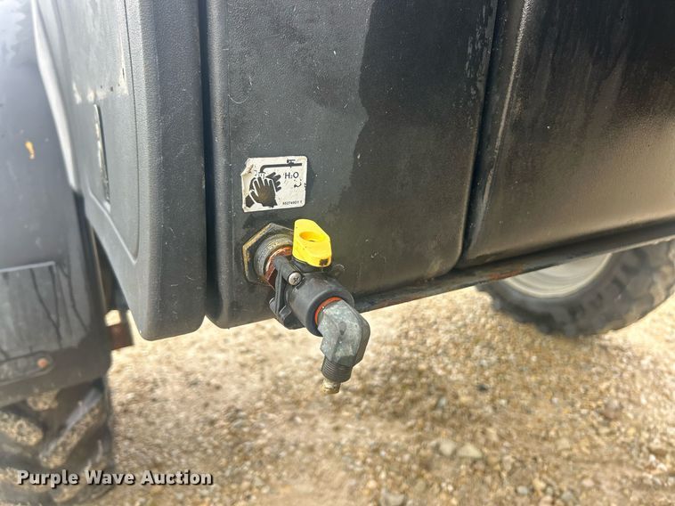 image for item EK8187 2012 Rogator RG1100 sprayer