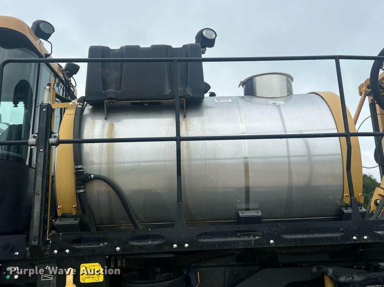 image for item EK8187 2012 Rogator RG1100 sprayer