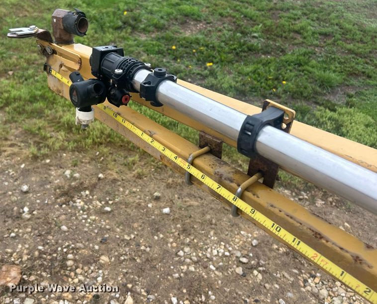 image for item EK8187 2012 Rogator RG1100 sprayer