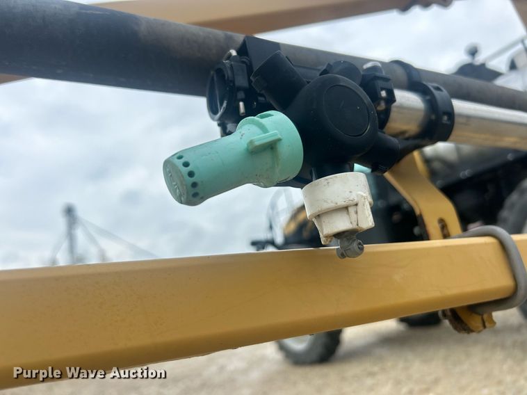 image for item EK8187 2012 Rogator RG1100 sprayer