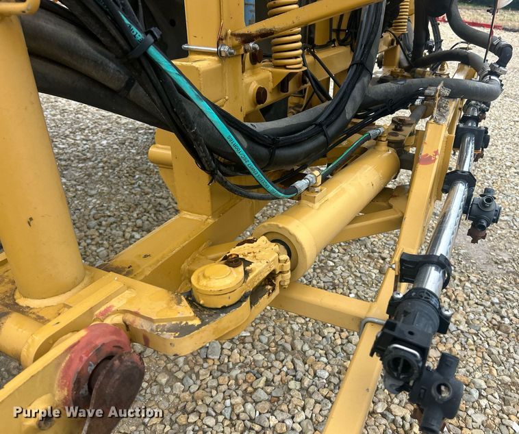 image for item EK8187 2012 Rogator RG1100 sprayer