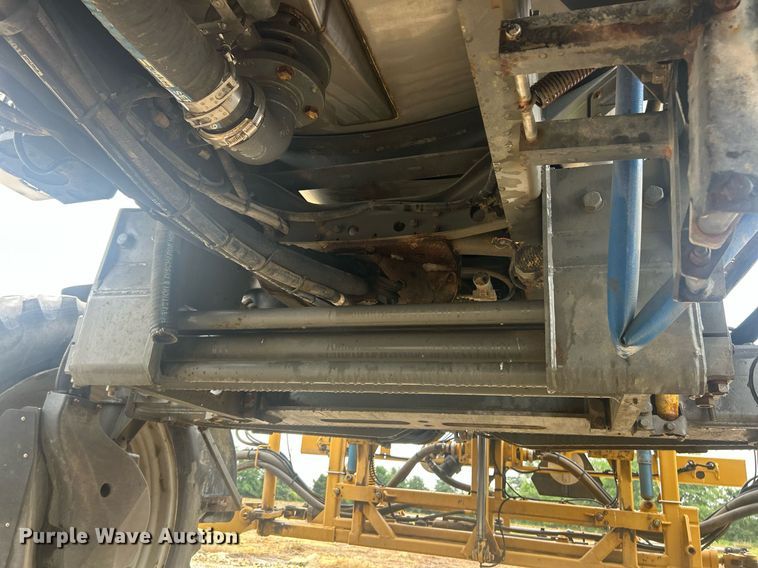 image for item EK8187 2012 Rogator RG1100 sprayer