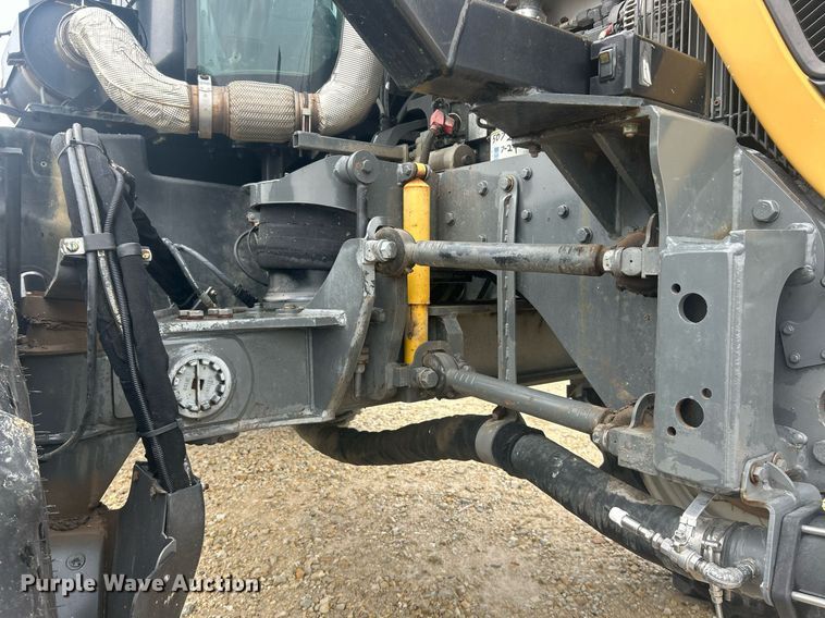 image for item EK8187 2012 Rogator RG1100 sprayer