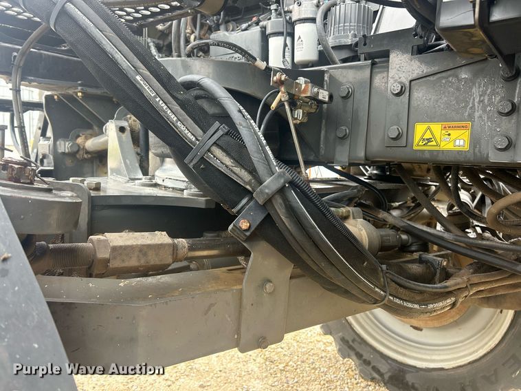 image for item EK8187 2012 Rogator RG1100 sprayer