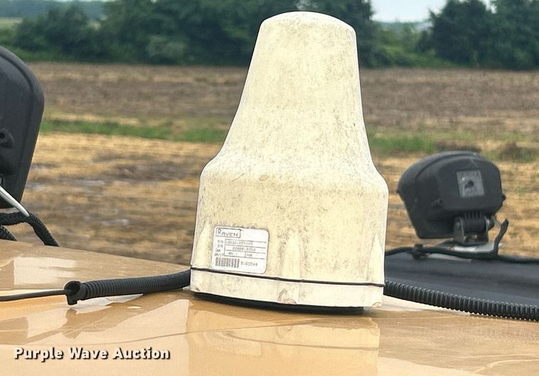 image for item EK8187 2012 Rogator RG1100 sprayer