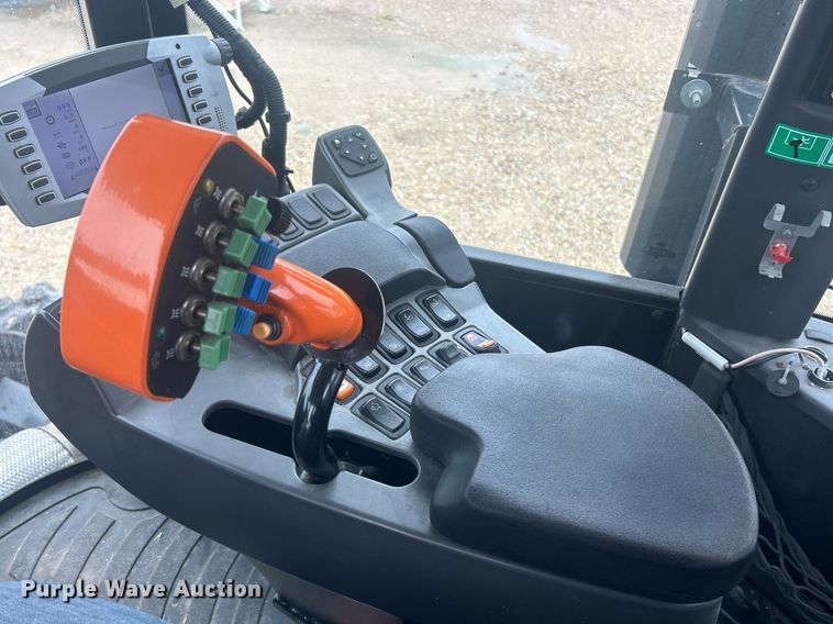 image for item EK8187 2012 Rogator RG1100 sprayer