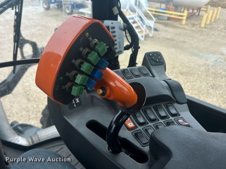 image for item EK8187 2012 Rogator RG1100 sprayer