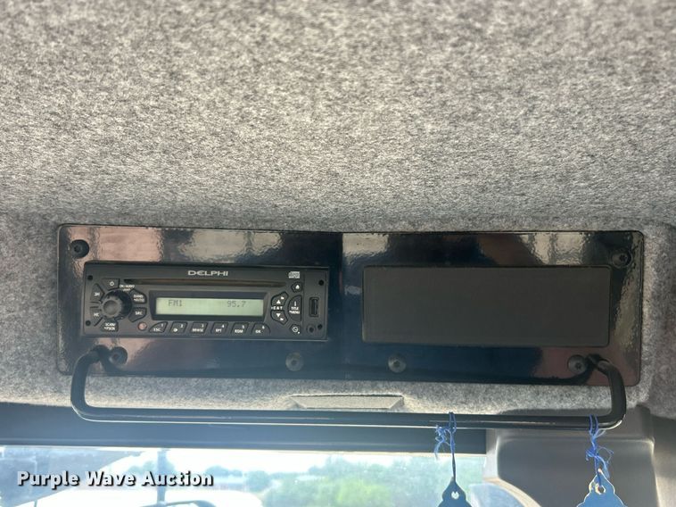 image for item EK8187 2012 Rogator RG1100 sprayer