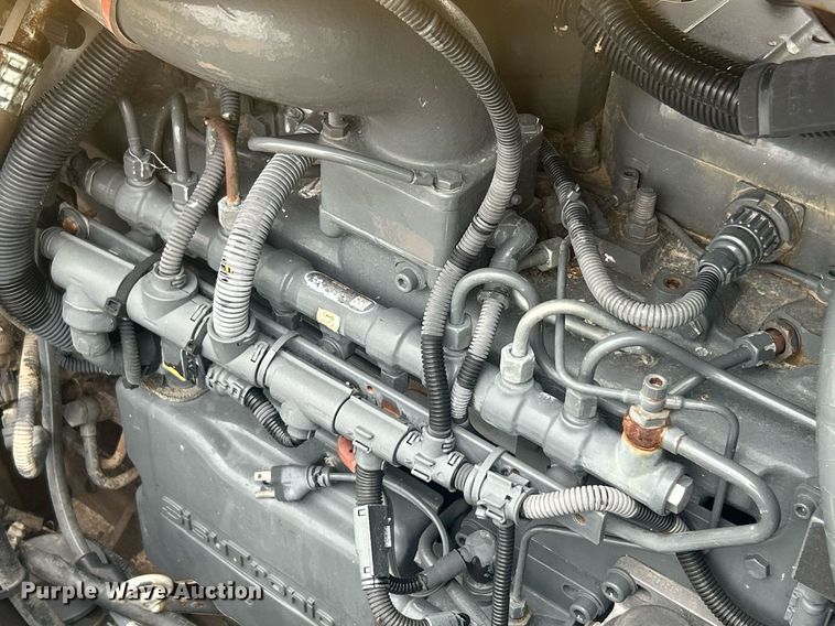 image for item EK8187 2012 Rogator RG1100 sprayer