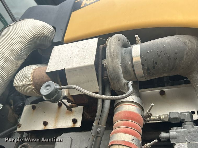 image for item EK8187 2012 Rogator RG1100 sprayer