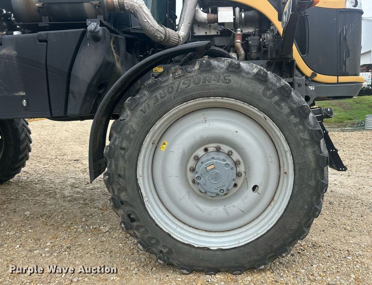 image for item EK8187 2012 Rogator RG1100 sprayer