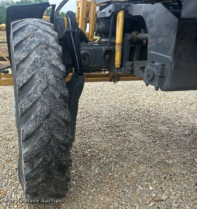 image for item EK8187 2012 Rogator RG1100 sprayer