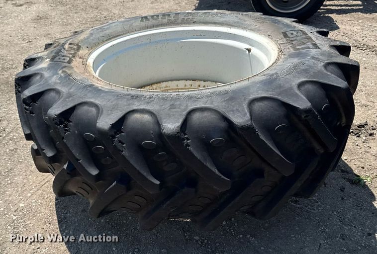 image for item EM2039 (2) 460/85R34 BKT Agrimax tractor tire and wheels
