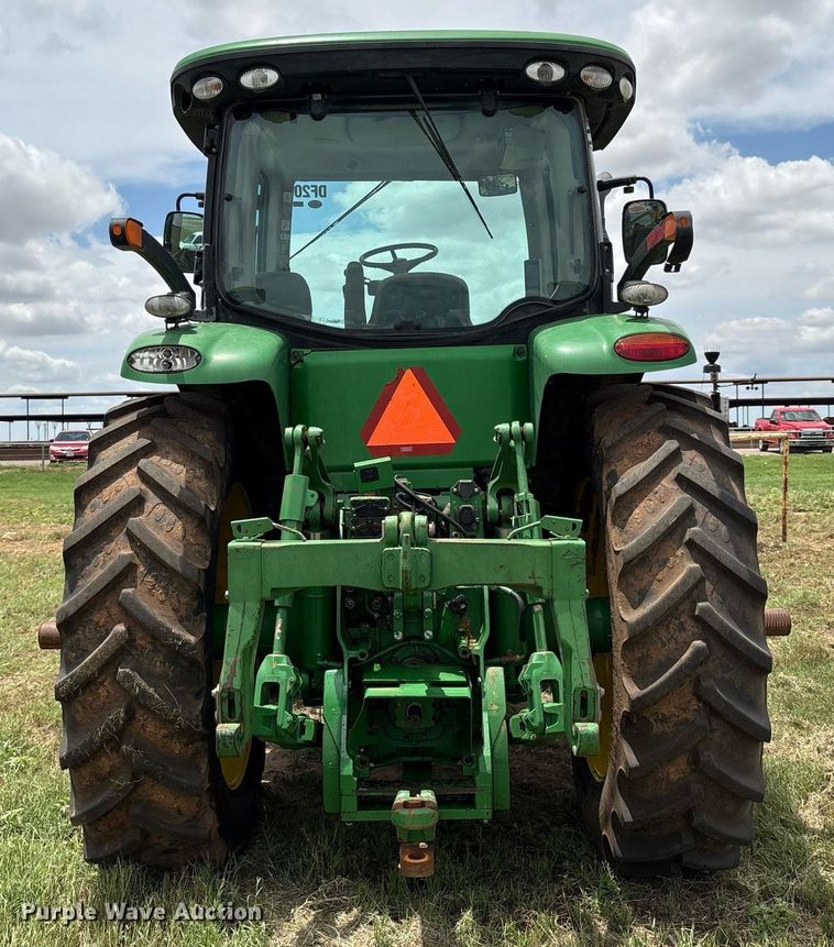 image for item EM2635 2011 John Deere 8285R MFWD tractor