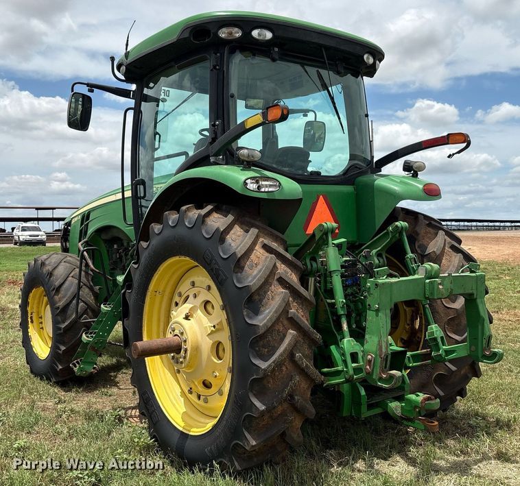 image for item EM2635 2011 John Deere 8285R MFWD tractor