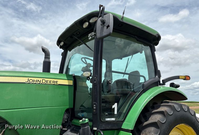 image for item EM2635 2011 John Deere 8285R MFWD tractor
