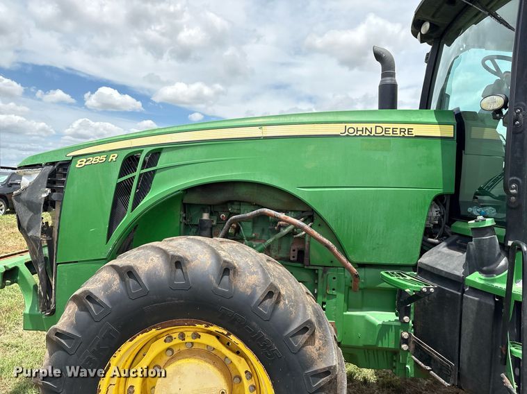 image for item EM2635 2011 John Deere 8285R MFWD tractor
