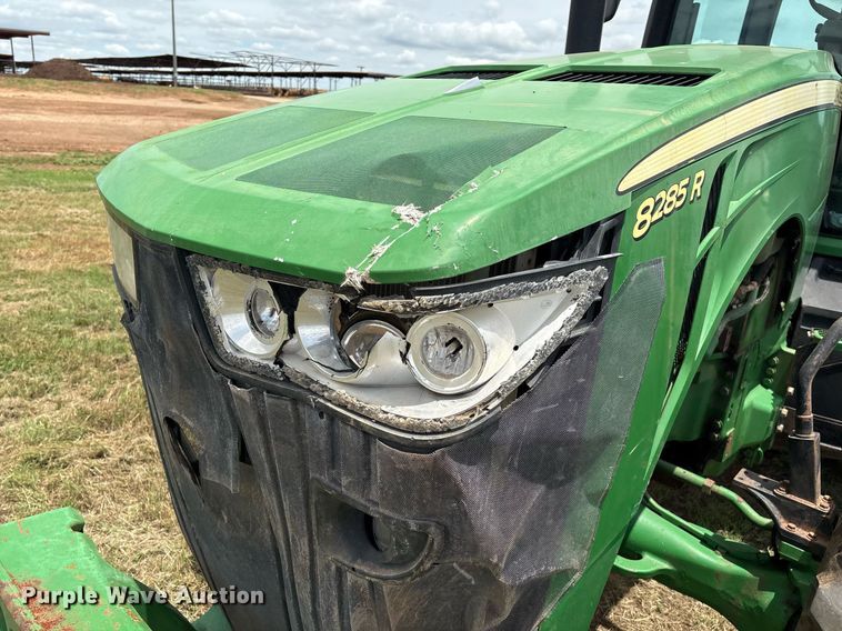 image for item EM2635 2011 John Deere 8285R MFWD tractor