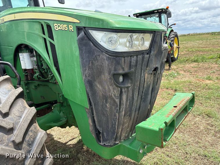 image for item EM2635 2011 John Deere 8285R MFWD tractor