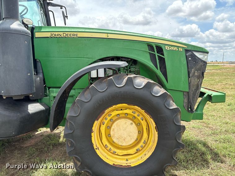image for item EM2635 2011 John Deere 8285R MFWD tractor