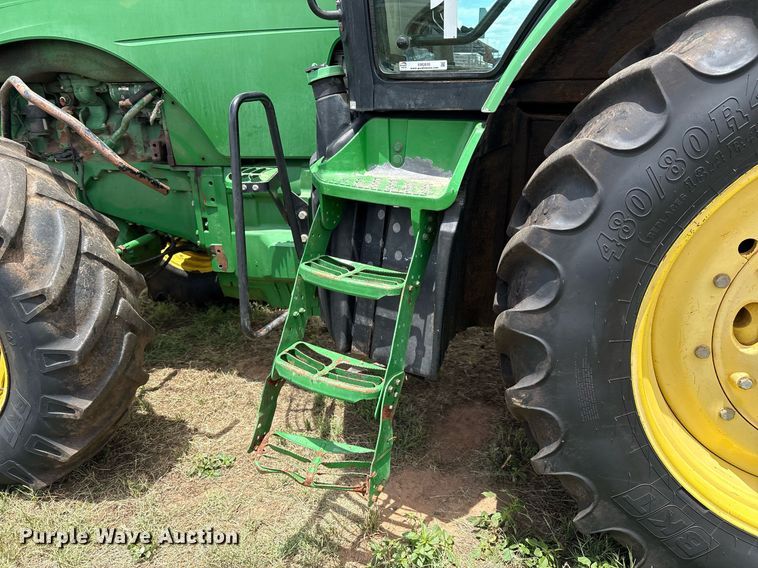 image for item EM2635 2011 John Deere 8285R MFWD tractor