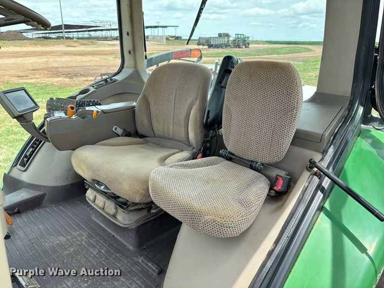 image for item EM2635 2011 John Deere 8285R MFWD tractor