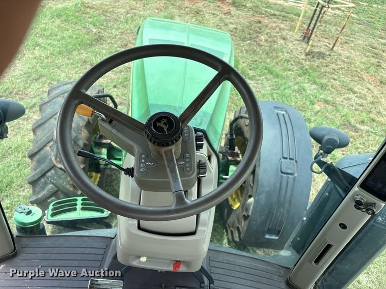 image for item EM2635 2011 John Deere 8285R MFWD tractor