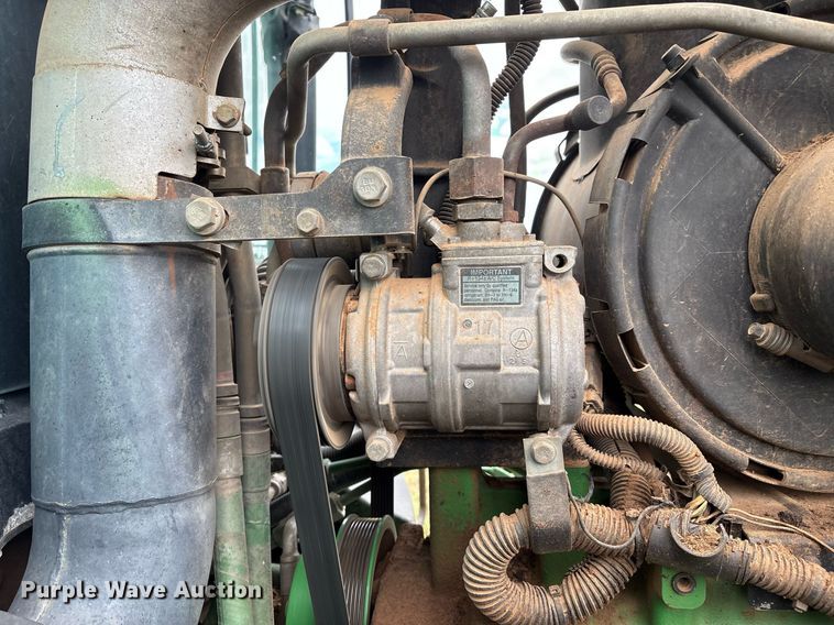 image for item EM2635 2011 John Deere 8285R MFWD tractor