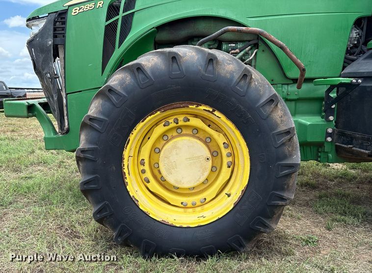 image for item EM2635 2011 John Deere 8285R MFWD tractor