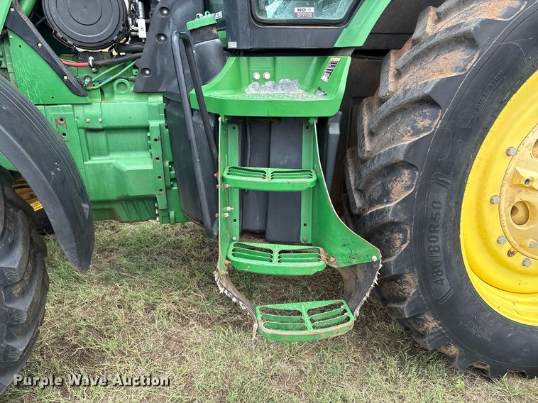 image for item EM2636 2014 John Deere 8260R MFWD tractor