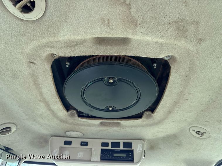 image for item EM2636 2014 John Deere 8260R MFWD tractor